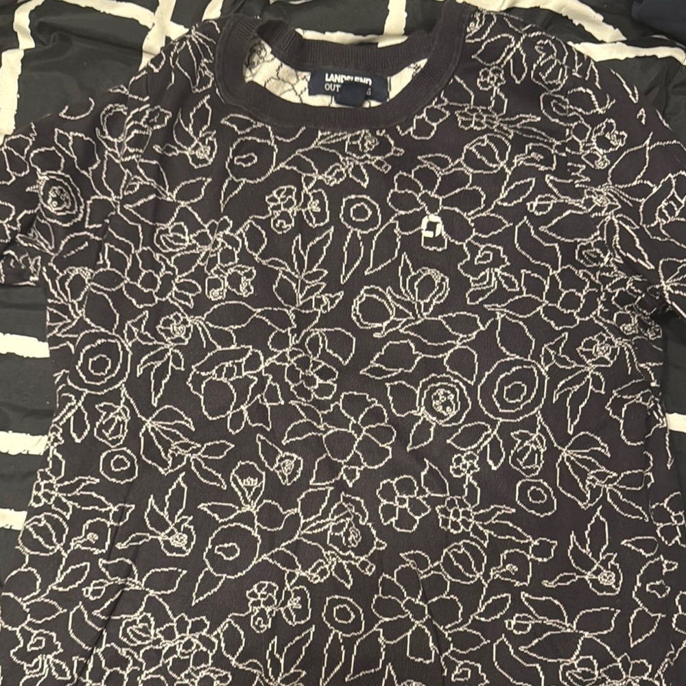 Chase Bank Lands' End Black & White Floral Line Art